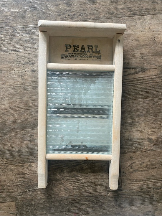 Pearl Other - Pearl White Rustic Wooden Wall Pocket